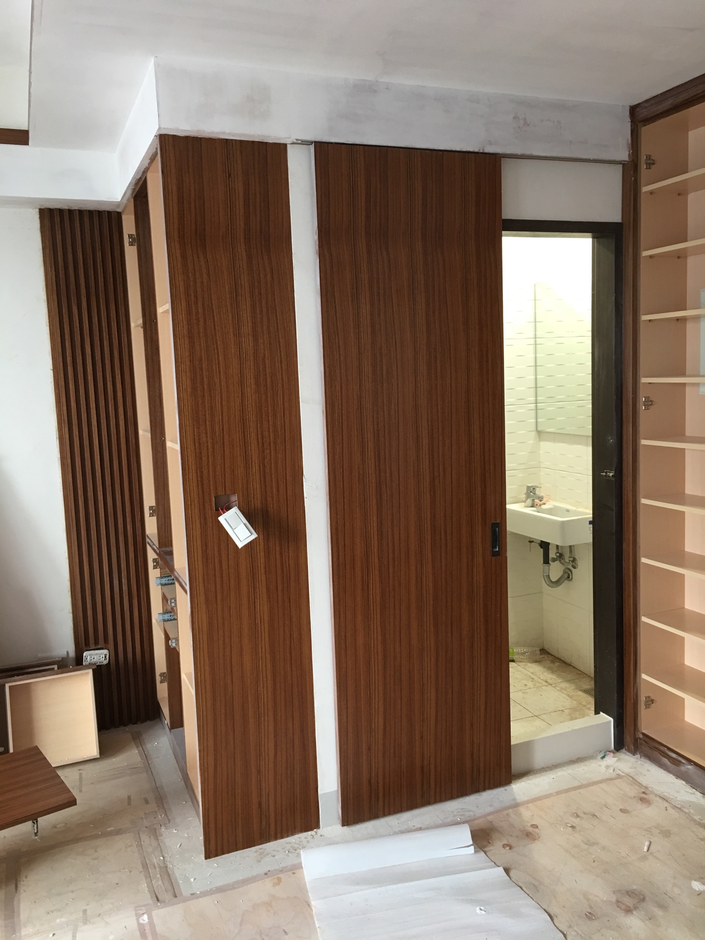 高雄浴室隔間施工